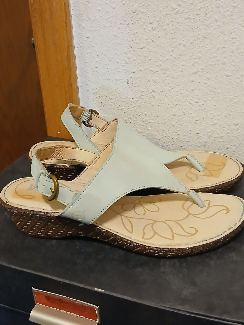 Born Women’s Leather Thong Slingback Sandals Light Blue Size 8M